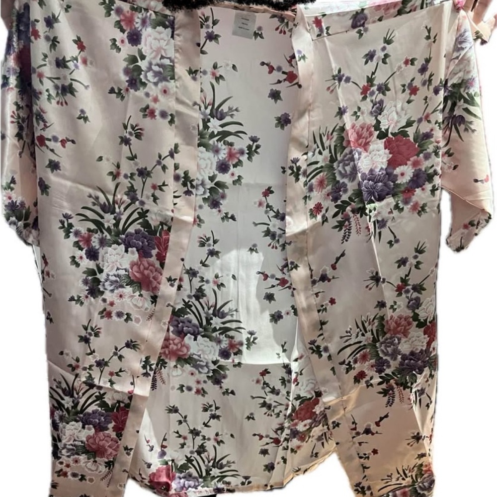 🌟NWOT!!! Floral Kimono Robe